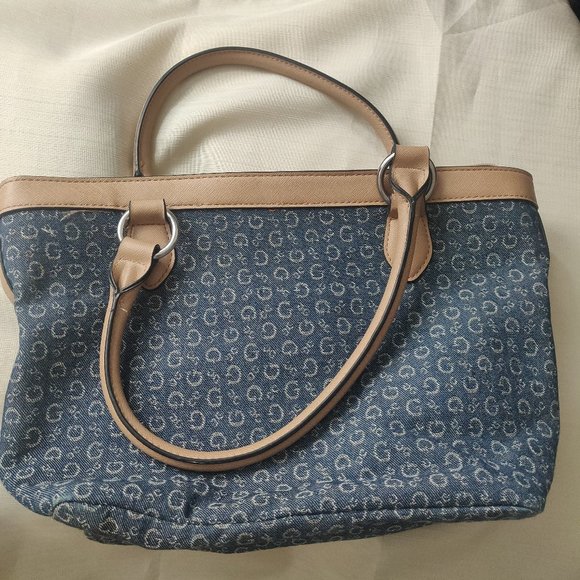 Guess Logo Women's Handbag | Tote bag | Large - Picture 2 of 6